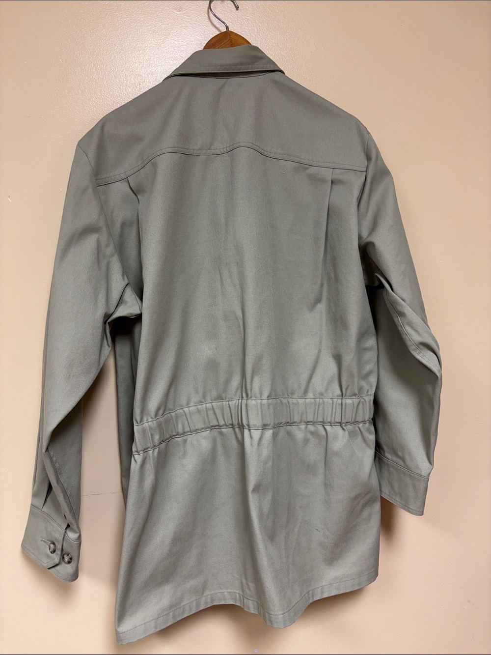 Tilley Utility Jacket in Light khaki - Picture 5 of 6